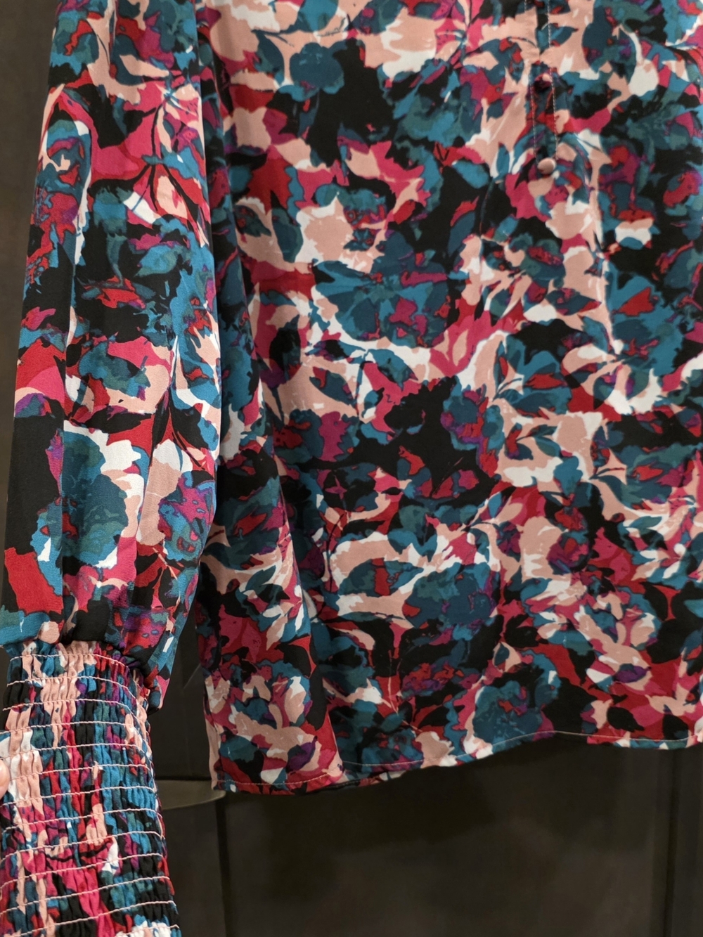 Zac & Rachel Teal Pink and Black Abstract Floral V-Neck Blouse (Size:large) - Picture 3 of 5